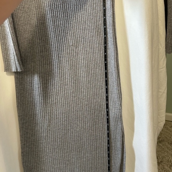 Dreamers by Debut Gray Ribbed Collard Knit Dress with small slit size M/L - Picture 10 of 12